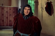 Movie Lovers Reviews: Richard III (1955) - A Hammy Olivier Takes on a ...