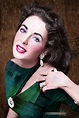 Vintage Glamour: Elizabeth Taylor in 1957