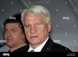 SIR BOBBY ROBSON NEWCASTLE UNITED MANAGER ST JAMES PARK NEWCASTLE 19 ...