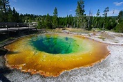 Best Time for Morning Glory Pool in Yellowstone National Park 2024