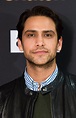 Luke Pasqualino - AdoroCinema