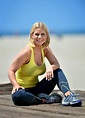 Carrie Keagan pictures at Santa Monica beach - Sexy Leg Cross