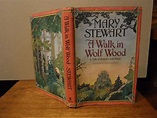 A Walk in Wolf Wood: A Tale of Fantasy and Magic