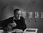 Marshall McLuhan – Yousuf Karsh