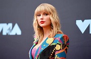 Taylor Swift Biography, Career, Awards And Unknown Facts