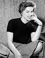 Pretty actress Ellen McRae Burstyn shows off for the camera. 1957 ...
