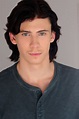 Owen Teague - Actor - CineMagia.ro
