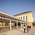 Eingangsbereich der Universität Erfurt | Herzlich willkommen ...