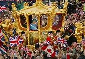 Celebrating her Golden Jubilee in 2002. | Queen Elizabeth II Over the ...