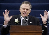 Terry McAuliffe takes oath as Va.'s 72nd governor