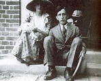 Virginia Woolf with husband Leonard Woolf | Virginia woolf, Leonard woolf, Virginia wolf