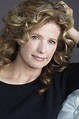 Classify American actress Nancy Travis