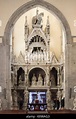 Nápoles. Italia. El siglo XV, la iglesia de San Giovanni a Carbonara ...