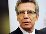 Kabinettsumbildung: De Maizière wird Guttenberg-Nachfolger ...