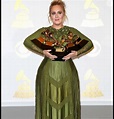 Adele estava com a silhueta mais magra do que em suas aparições mais ...