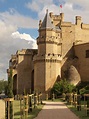 Palacio de Olite, Navarra, Spain | Castillos, Palacios, Fotos de castillos