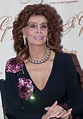 Sophia Loren, 85, Amazes Fans after Stepping out in a Long-Sleeved ...