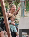Amber Heard jugando con su hija en un parque de Mallorca - Foto en ...