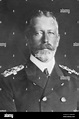 El retrato muestra al príncipe Enrique de Prusia en 1912 en el uniforme ...