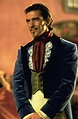 Antonio Banderas in Zorro | The mask of zorro, Movie stars, Zorro