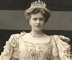 Princess Alice Of Battenberg : She was an intelligent beauty, with ...