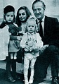 1965-David-Niven-family – Hjördis Genberg Niven