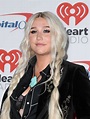 Kesha at iHeart Radio Festival in Las Vegas 09/23/2017-5 – LACELEBS.CO