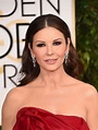 A sus 46 años, Catherine Zeta-Jones muestra sus curvas en traje de baño ...