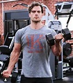 Henry Cavill Altura Y Peso