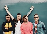 Guitarrista e baterista da banda McFly falam sobre álbum 'Young Dumb ...