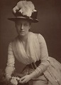 NPG x135853; Lillie Langtry - Portrait - National Portrait Gallery