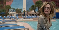 Movie Review: Gloria Bell (2018) | The Ace Black Blog