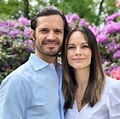 Caras | Carl Philip e Sofia da Suécia divulgam nova fotografia de família