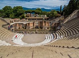 Teatro en Pompeya, Italia fotografía editorial. Imagen de imperio ...