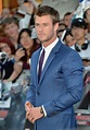 Foto: Estiloso, Chris Hemsworth prestigiou a première de 'Vingadores ...