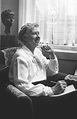 Marianne Moore’s Poetry, the Way She Intended It - The New York Times