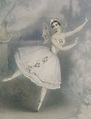 Carlotta Grisi as Giselle (1841) | The Marius Petipa Society