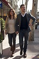 Xabi Alonso y su mujer Nagore Aramburu paseando por Madrid