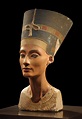 Nefertiti, la más bella escultura egipcia. – Charlarte