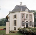 Das niederländische Königschloss Drakensteyn bei Utrecht, aufgenommen ...