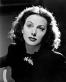 File:Hedy Lamarr in The Heavenly Body 1944.jpg - Wikipedia