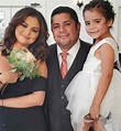 Selena Gomez tiene lejana relación con su papá mexicano
