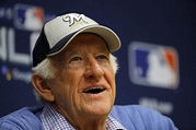 Veteran Brewers broadcaster Bob Uecker got playoff share, donated it to ...