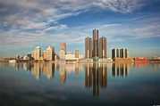detroit skyline | Detroit skyline, Detroit city, Usa travel destinations