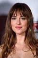 Dakota Johnson en 2020 (avec images) | Coiffure, Cheveux, Coupe de cheveux