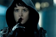 ‘The Girl in the Spider’s Web’ Review: Claire Foy Is Ready to Kick Your ...