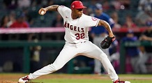 Braves acquire closer Raisel Iglesias from Angels