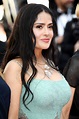 Salma Hayek’s Glowing Makeup at 2018 Cannes Film Festival: How To - All ...