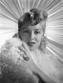 Lana Turner - Biography - IMDb