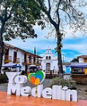 Que Hacer en Medellín Antioquia - Cerro Nutibara Pueblito Paisa - Guía